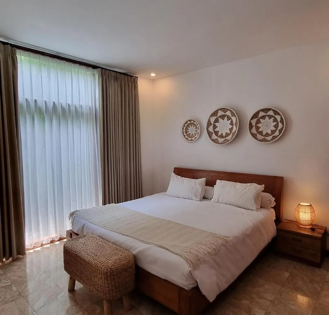 2 Minutes Walk to the Beach 3BR Beach Villa Canggu  Canggu (Bali)