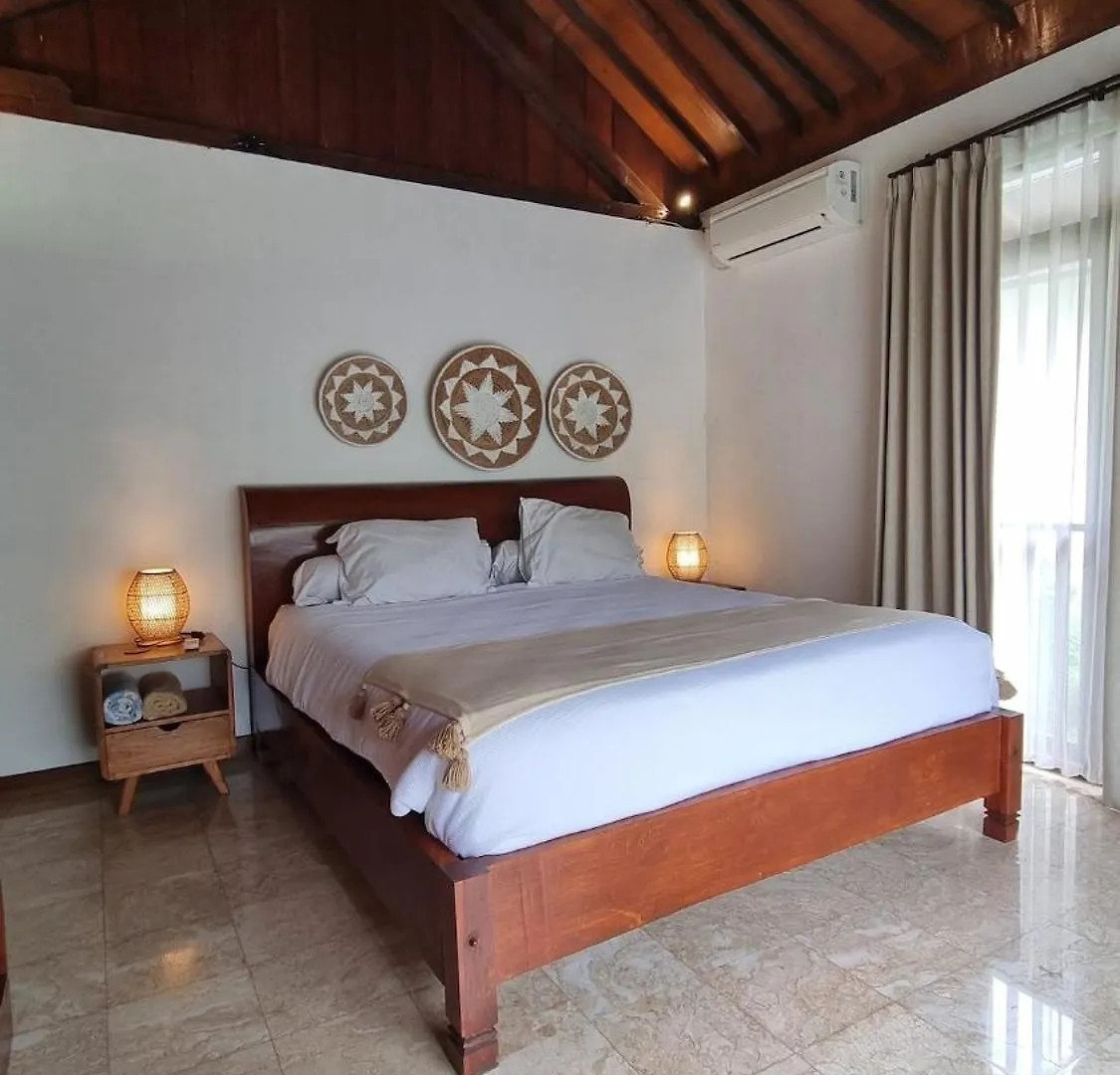 2 Minutes Walk to the Beach 3BR Beach Villa Canggu  0*, Canggu (Bali) Indonesia